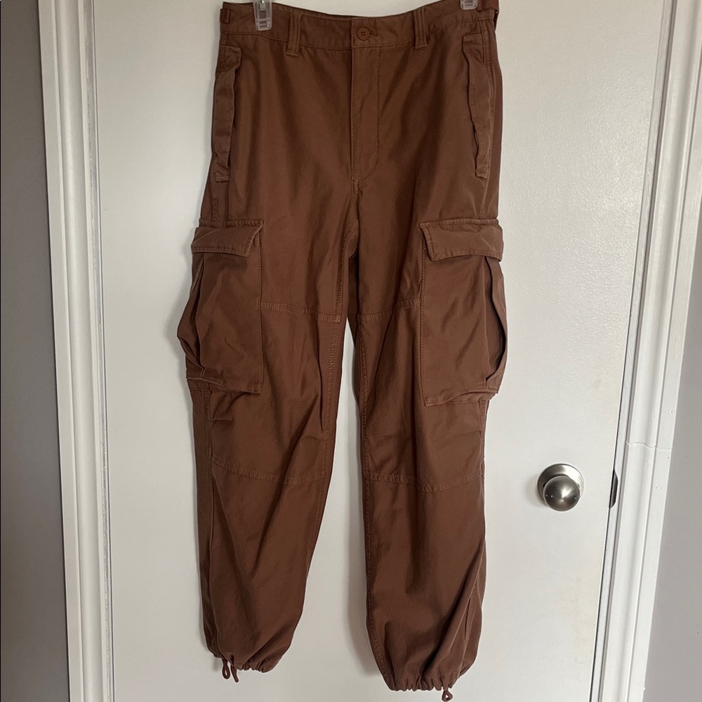 Aritizia Supply Cargo Pants - Picture 3 of 8